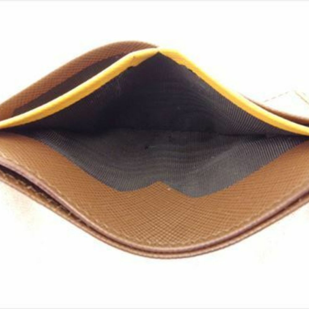 Authentic Prada Card Case Brown Beige Saffiano leather Woman unisex - Picture 2 of 8